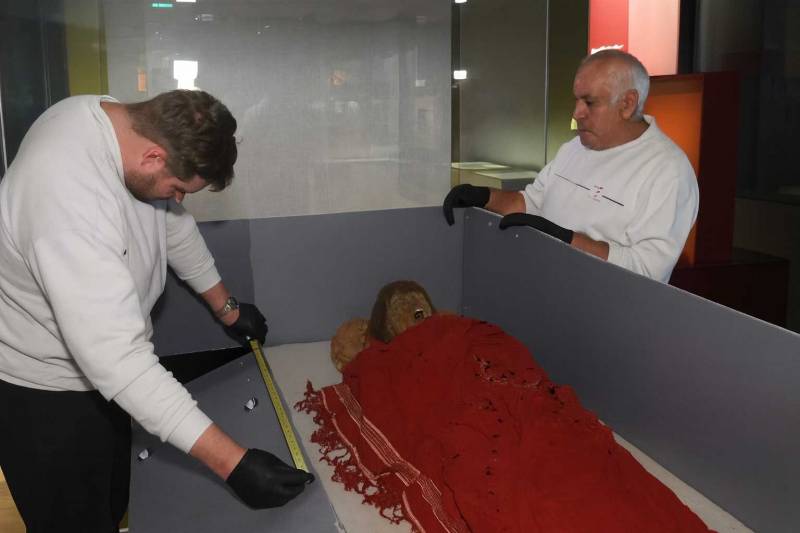 International Transport of Works of Art for a mummies exhibition in Paris